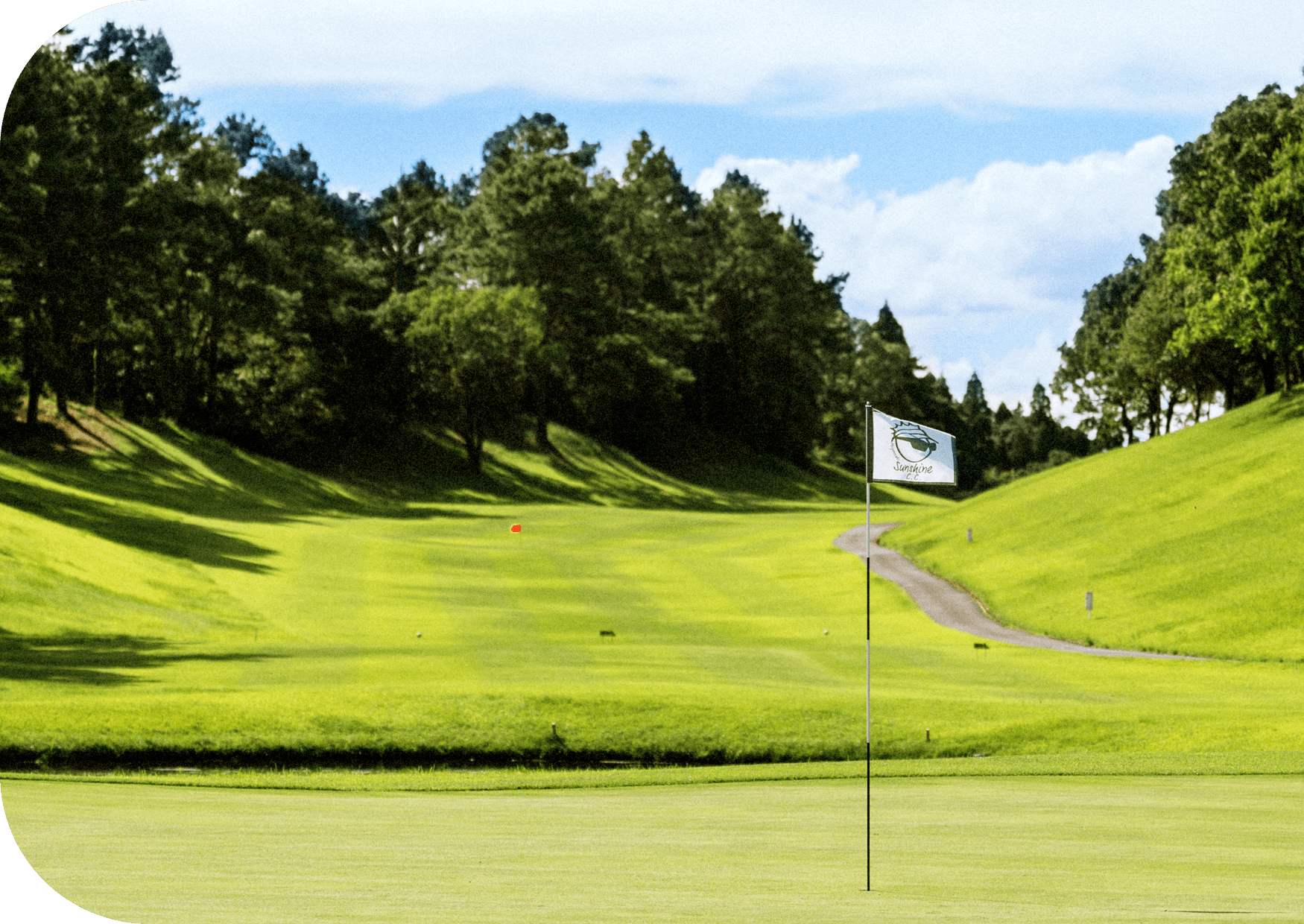 カジュアルさと本格的な戦略性をあわせ持つゴルフリゾート